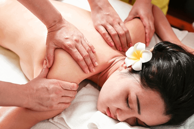massage bốn tay là gì