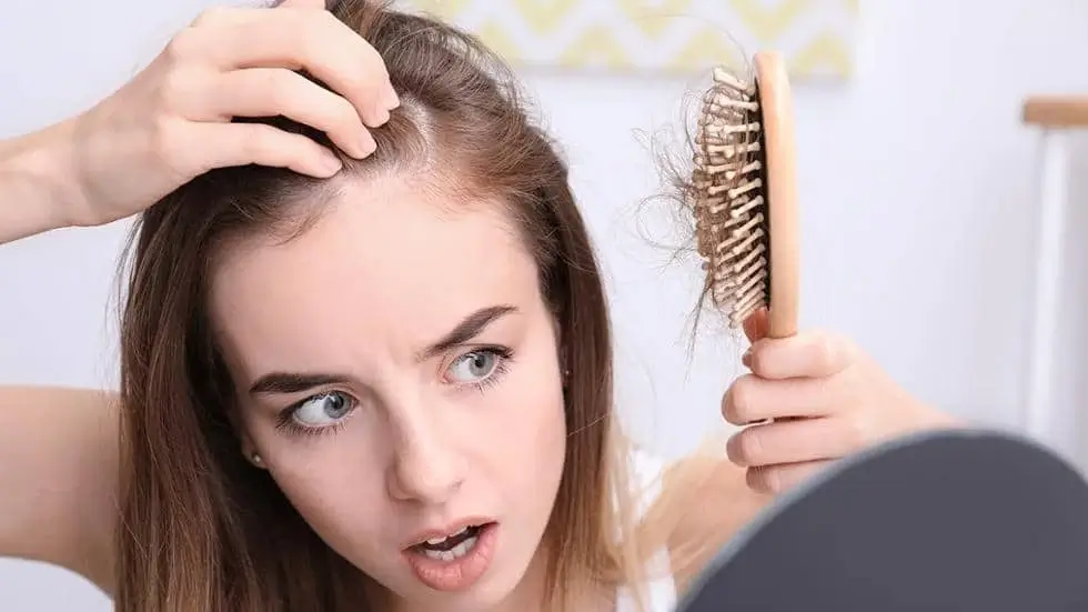 Lưu ý khi áp dụng các cách giảm rụng tóc cho nữ