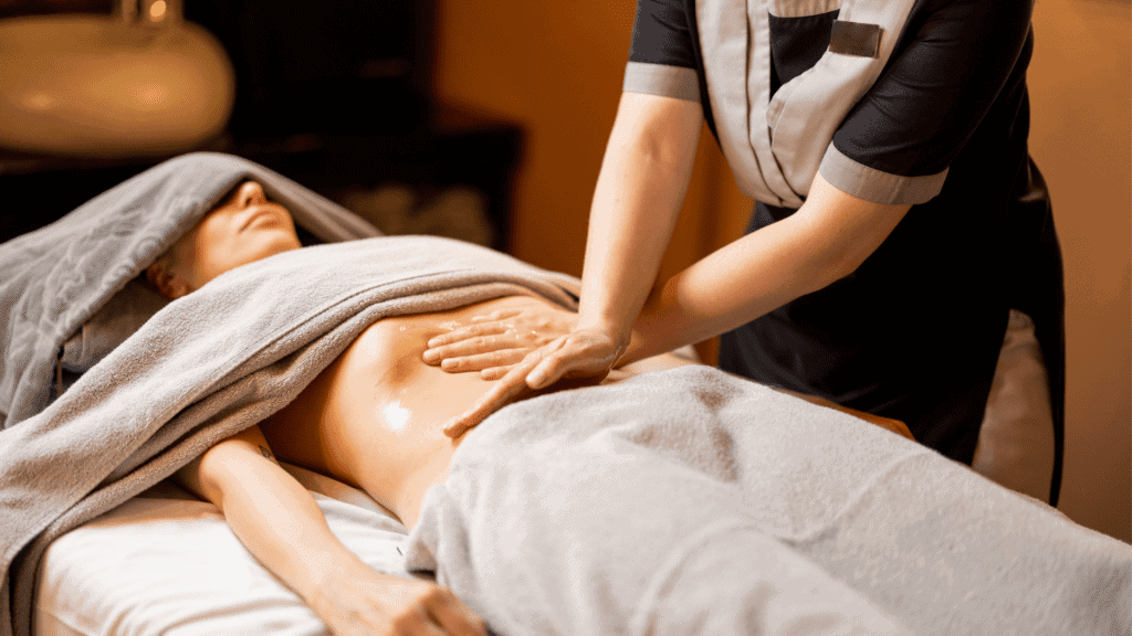 Cách massage bụng sau sinh dễ thực hiện