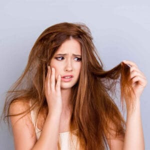 Cách phục hồi tóc khô xơ tại nhà hiệu quả
