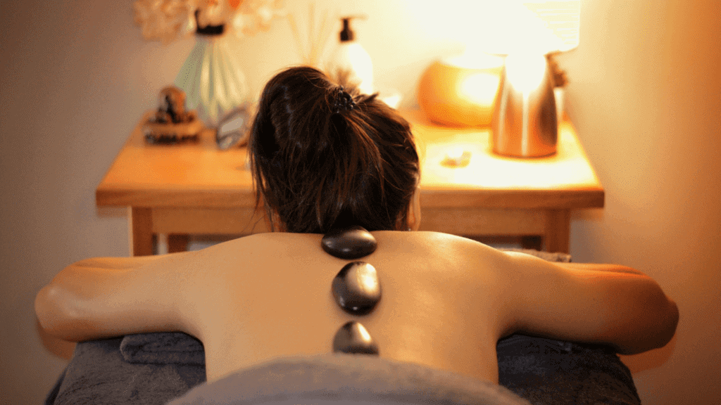 Tìm hiểu massage đá nóng Đà Nẵng