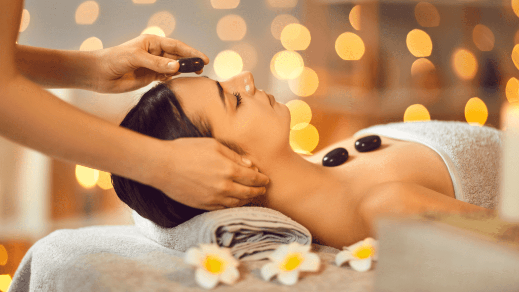 Lợi ích của massage đá nóng Đà Nẵng